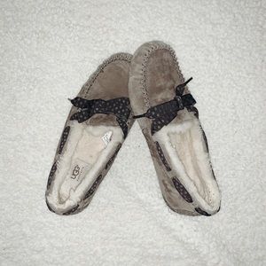Ugg slippers